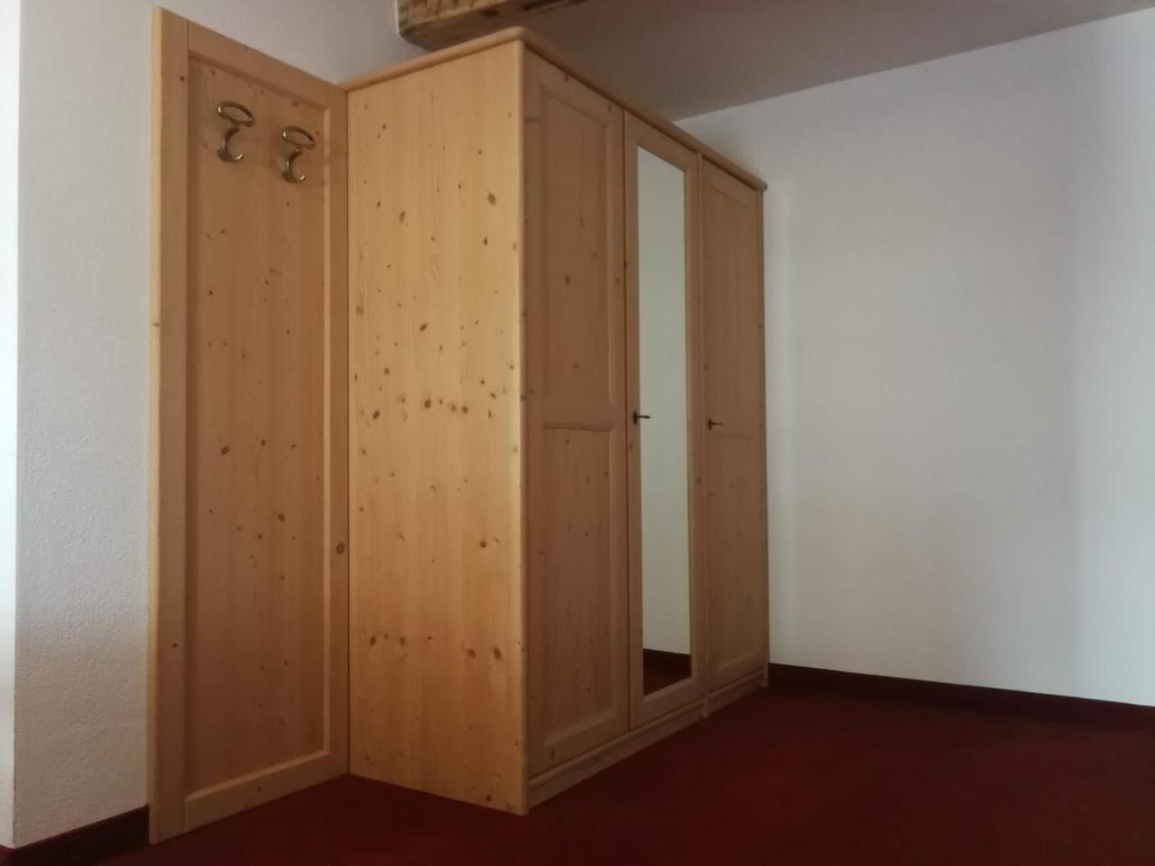Gasthaus Weisskugel Ξενοδοχείο Malles Venosta Εξωτερικό φωτογραφία